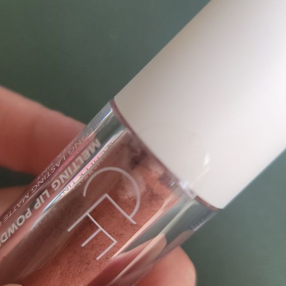 CLE Melting Lip Powder - Hot Choco - Picture 4 of 10